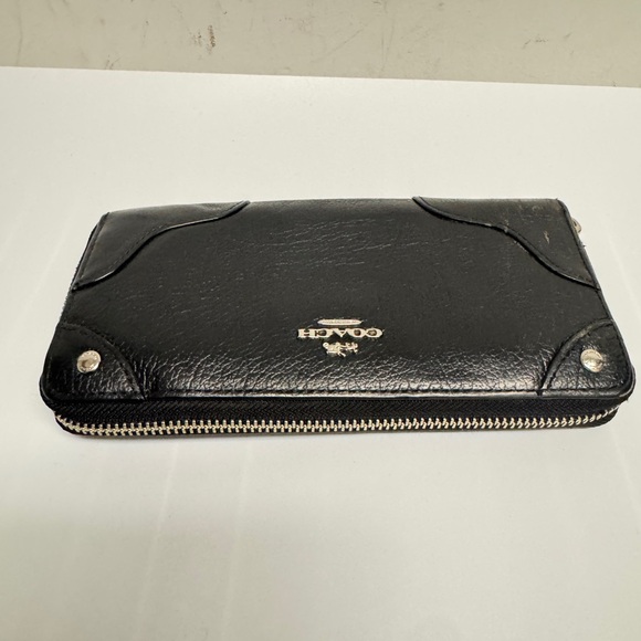 Coach Handbags - Coach Black Leather Men's Zipper Wallet